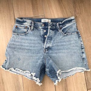 Abercrombie & Fitch Curve Love-High Rise Shorts